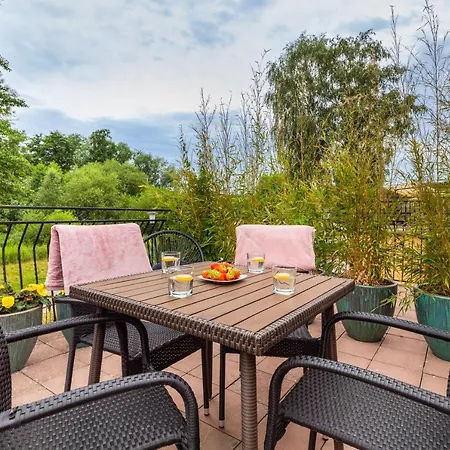 Homestay Na Mieczowej 2f *