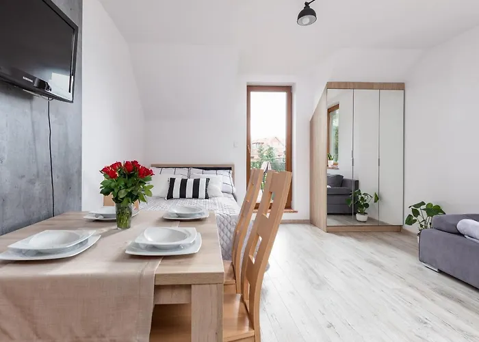 Na Mieczowej 2f 斯维诺乌伊希切